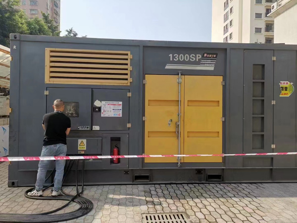 那曲如何根据实际需求选择合适电压和功率的柴油发电机组？