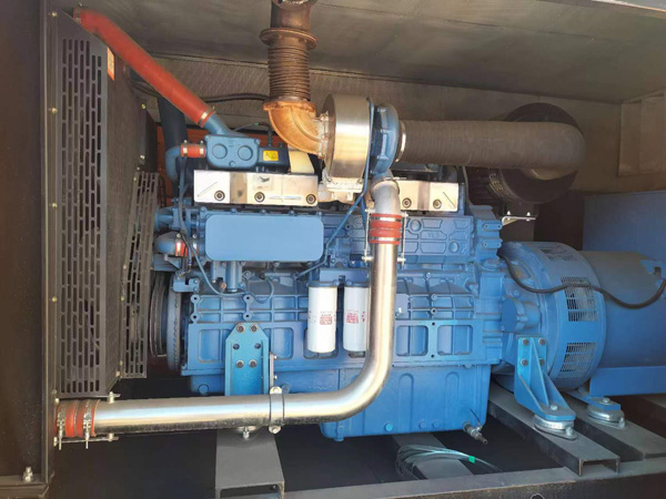 那曲柴油发电机组一般有几种电压输出？