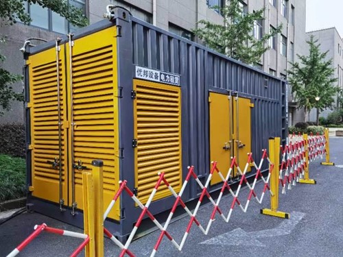 那曲如何使用转速表检查发动机的转速？