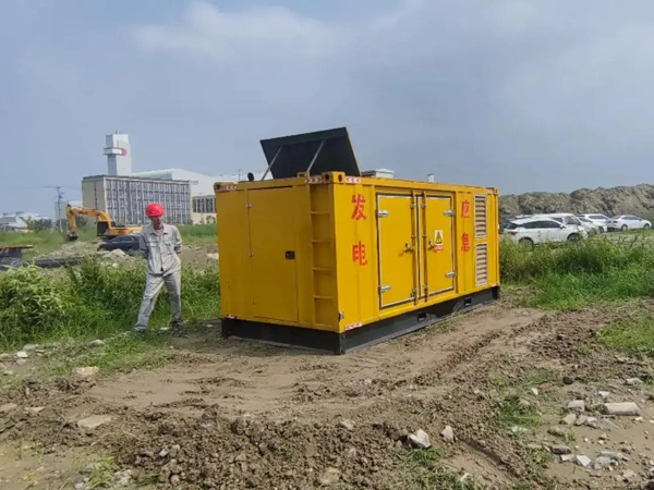 那曲冬季低温环境下，发电机组启动电瓶的容量需求是否会增加？